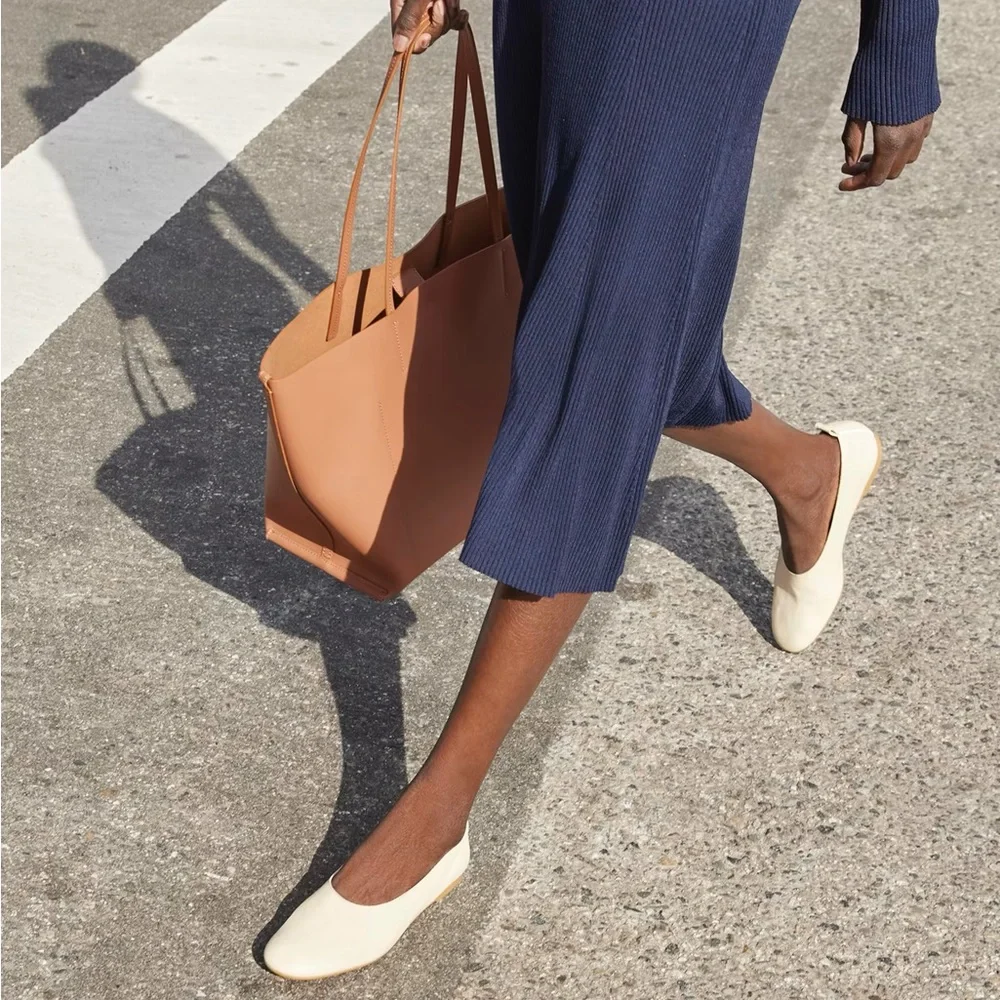 EVERLANE The Italian Leather Day Glove in Cream Flats Slip On Size 7.5 NEW_6